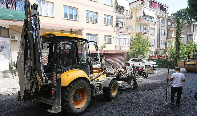 Maltepe’de asfalt yenileme çalışmaları devam ediyor
