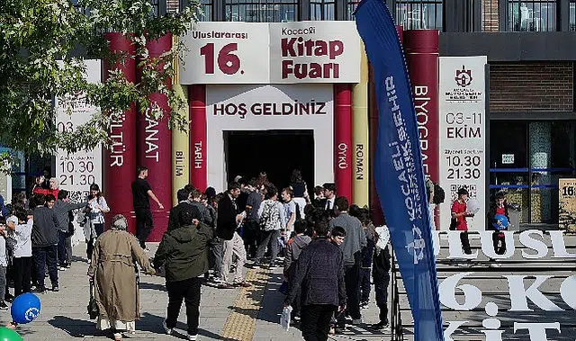 Dünyanın renkleri Kocaeli Kitap Fuarı’nda